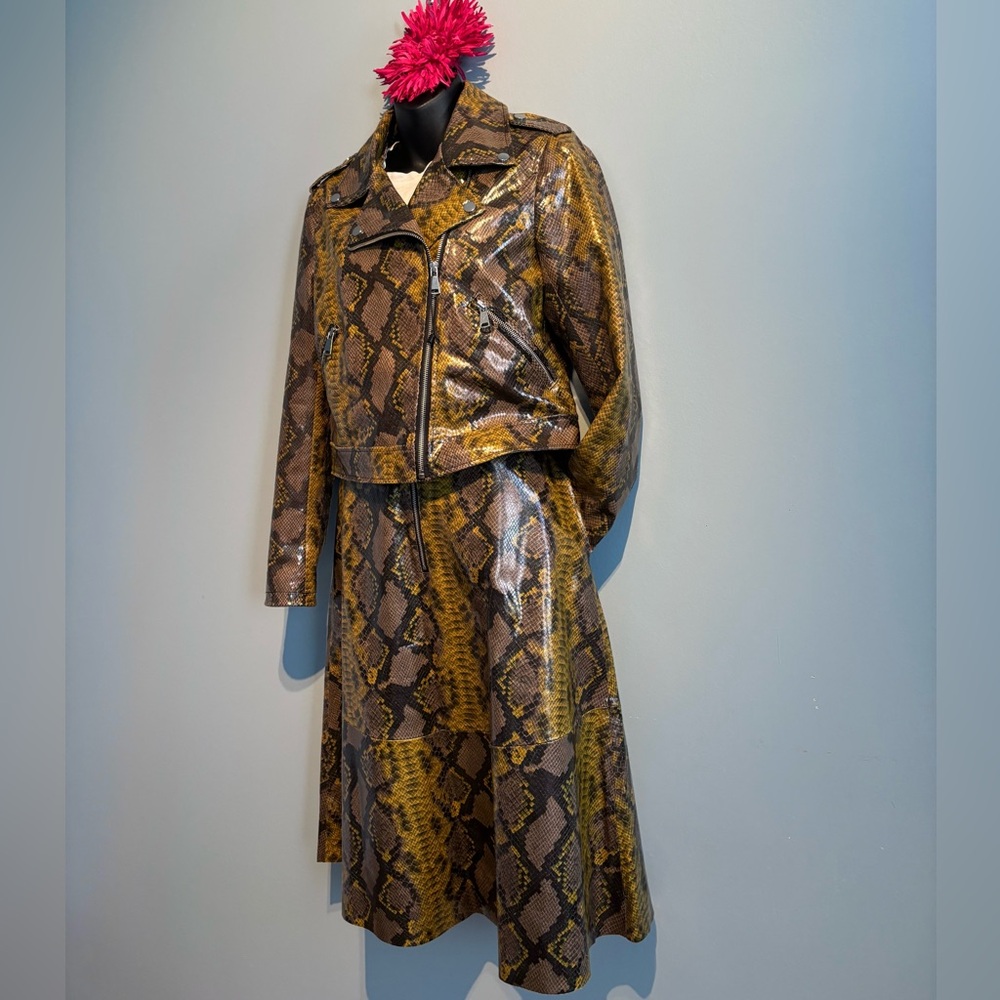 Zara NWOT Snake Motto Jacket faux size medium - Picture 6 of 11